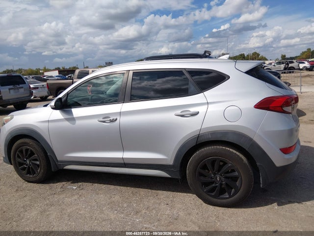 Продажа на аукционе авто 2017 Hyundai Tucson Se Plus, vin: KM8J33A43HU364167, номер лота: 46257723