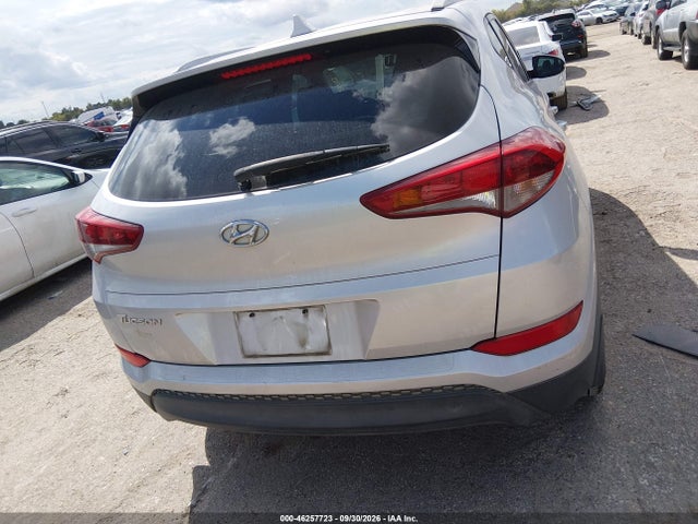 Продажа на аукционе авто 2017 Hyundai Tucson Se Plus, vin: KM8J33A43HU364167, номер лота: 46257723
