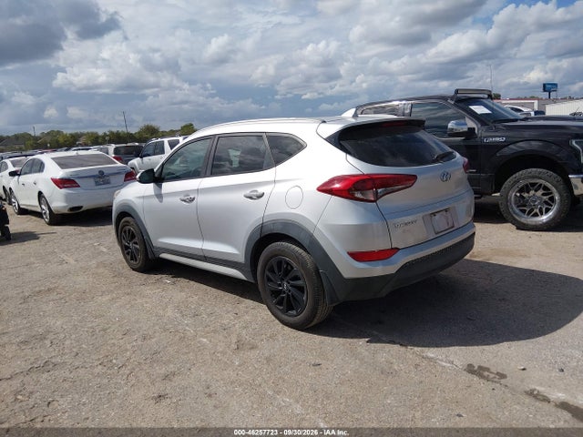Продажа на аукционе авто 2017 Hyundai Tucson Se Plus, vin: KM8J33A43HU364167, номер лота: 46257723