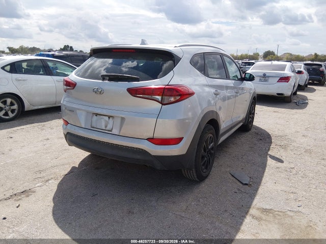 Продажа на аукционе авто 2017 Hyundai Tucson Se Plus, vin: KM8J33A43HU364167, номер лота: 46257723