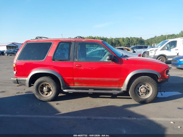 1999 Ford Explorer Sport მანქანა იყიდება აუქციონზე, vin: 1FMYU22E7XUB75484, აუქციონის ნომერი: 46257732