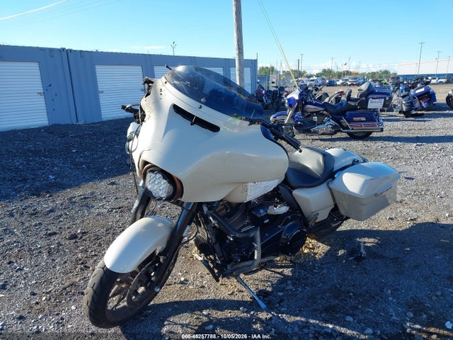 Harley-Davidson Flhxst 2023 1HD1ABL13PB655574 Image 2