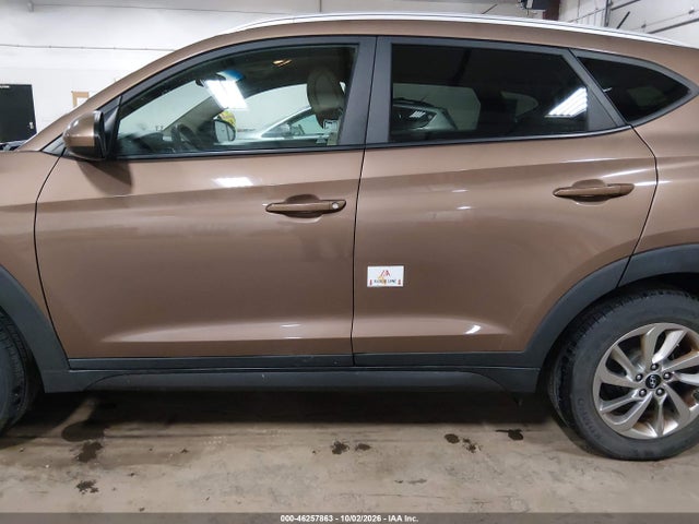 2016 Hyundai Tucson Se მანქანა იყიდება აუქციონზე, vin: KM8J3CA42GU157655, აუქციონის ნომერი: 46257863