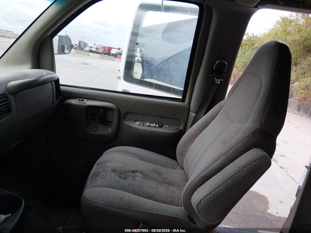 Продаж на аукціоні авто 2001 Chevrolet Express, vin: 1GAHG39R711181197, номер лоту: 46257993