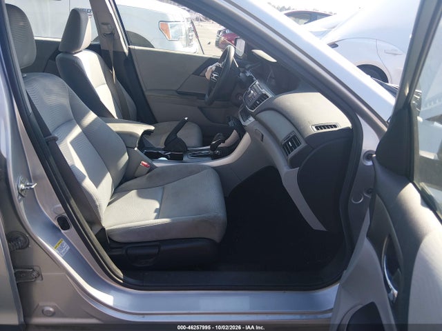 Продаж на аукціоні авто 2015 Honda Accord Lx, vin: 1HGCR2F32FA173989, номер лоту: 46257995