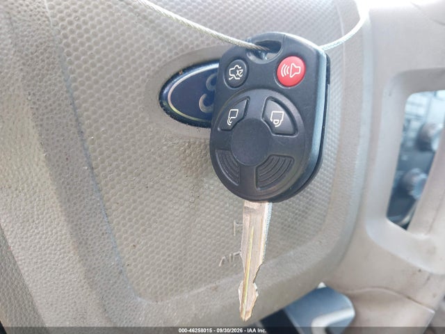 2009 Ford Escape Xls/xls Manual მანქანა იყიდება აუქციონზე, vin: 1FMCU027X9KC47373, აუქციონის ნომერი: 46258015