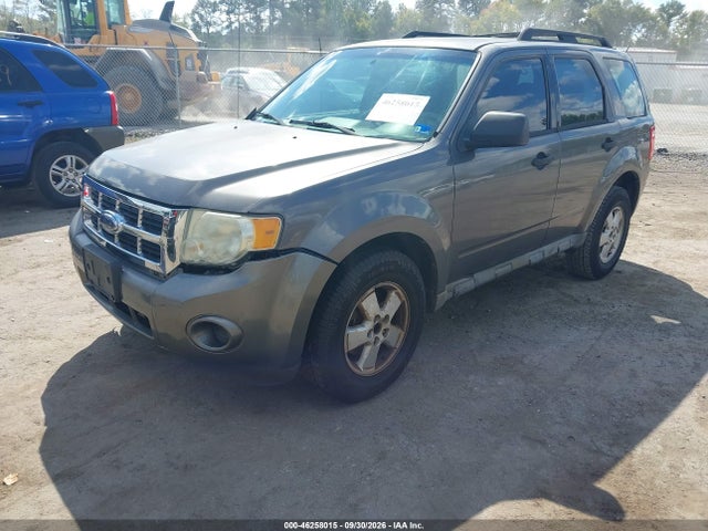 2009 Ford Escape Xls/xls Manual მანქანა იყიდება აუქციონზე, vin: 1FMCU027X9KC47373, აუქციონის ნომერი: 46258015