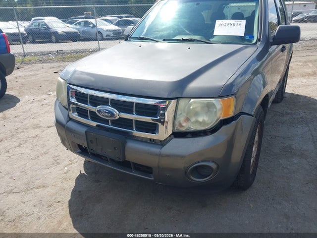 2009 Ford Escape Xls/xls Manual მანქანა იყიდება აუქციონზე, vin: 1FMCU027X9KC47373, აუქციონის ნომერი: 46258015
