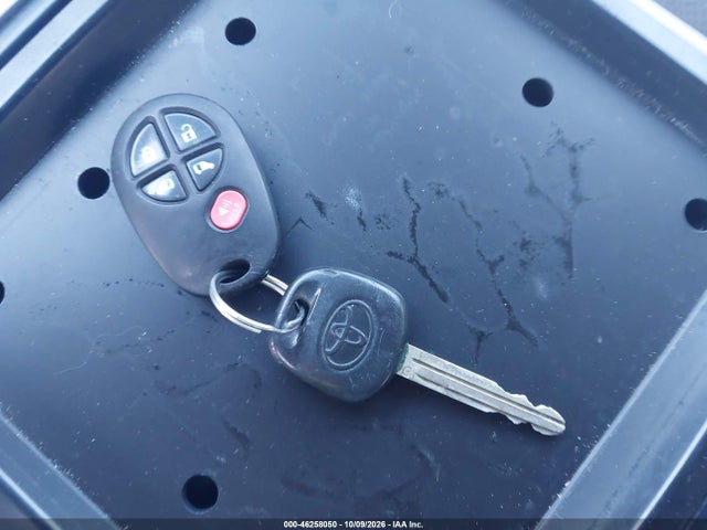 2014 Toyota Sienna Le V6 8 Passenger მანქანა იყიდება აუქციონზე, vin: 5TDKK3DC5ES524774, აუქციონის ნომერი: 46258050