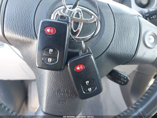 46258060 :رقم المزاد ، JTMYK4DV4AD003388 vin ، 2010 Toyota Rav4 Limited V6 مزاد بيع