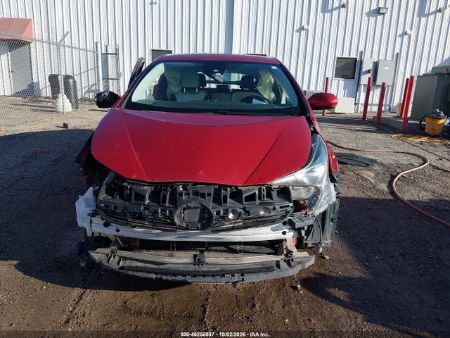 46258097 :رقم المزاد ، JTDKARFU1G3523654 vin ، 2016 Toyota Prius Three Touring مزاد بيع