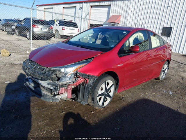 46258097 :رقم المزاد ، JTDKARFU1G3523654 vin ، 2016 Toyota Prius Three Touring مزاد بيع