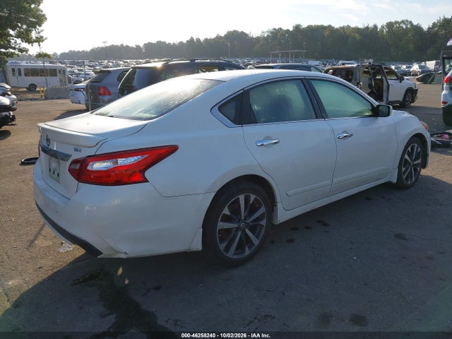 46258240 :رقم المزاد ، 1N4AL3AP8GN334742 vin ، 2016 Nissan Altima 2.5 Sr مزاد بيع