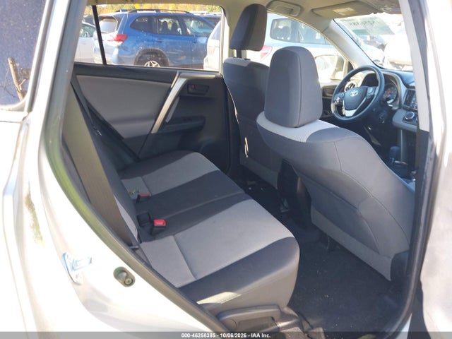 46258385 :رقم المزاد ، JTMBFREVXFJ039245 vin ، 2015 Toyota Rav4 Le مزاد بيع