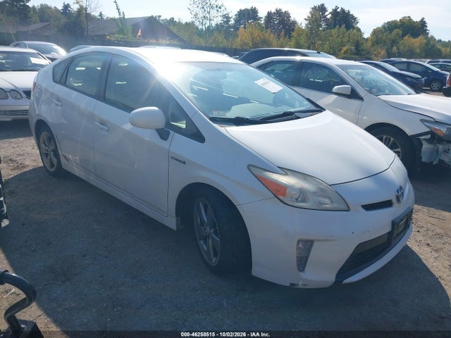 2013 Toyota Prius Three Se მანქანა იყიდება აუქციონზე, vin: JTDKN3DUXD5613230, აუქციონის ნომერი: 46258515