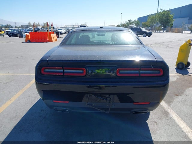 2C3CDZAG6HH568976 Dodge Challenger Sxt