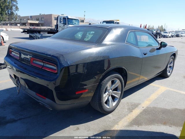 2C3CDZAG6HH568976 Dodge Challenger Sxt