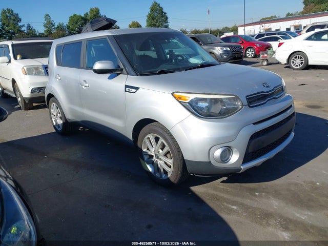 Продаж на аукціоні авто 2018 Kia Soul +, vin: KNDJP3A59J7605610, номер лоту: 46258571