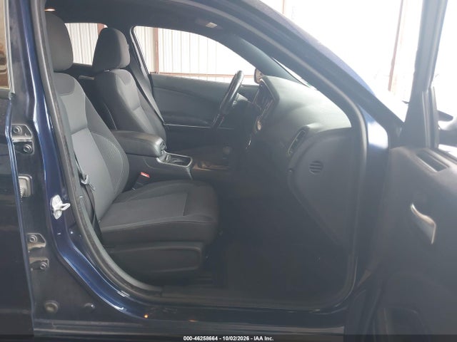 46258664 :رقم المزاد ، 2C3CDXBG6FH771365 vin ، 2015 Dodge Charger Se مزاد بيع