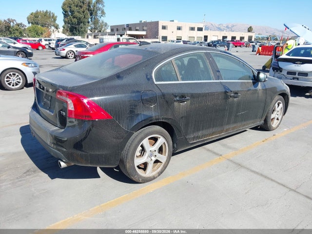 46258880 :رقم المزاد ، YV1612FS2D1218057 vin ، 2013 Volvo S60 T5 مزاد بيع