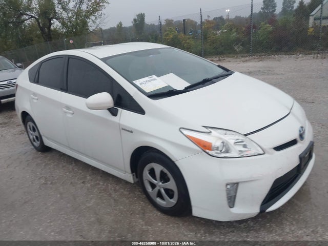 Продаж на аукціоні авто 2015 Toyota Prius Two, vin: JTDKN3DU8F0457270, номер лоту: 46258908