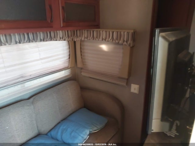 Palomino Puma 2016 4X4TPUH23GP057391 Image 8