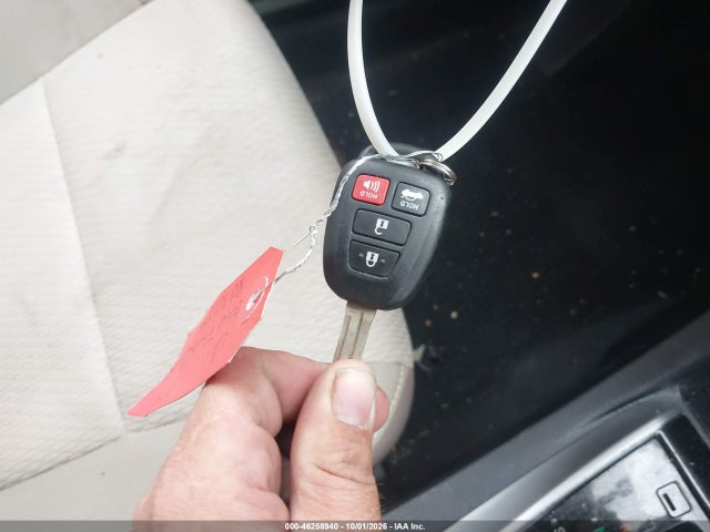 Продажа на аукционе авто 2016 Toyota Corolla Le, vin: 2T1BURHE8GC730935, номер лота: 46258940