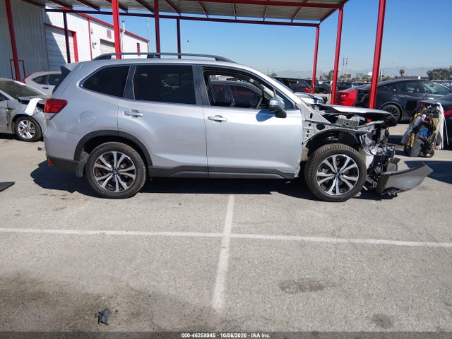 JF2SKAUC6KH422826 Subaru Forester Limited