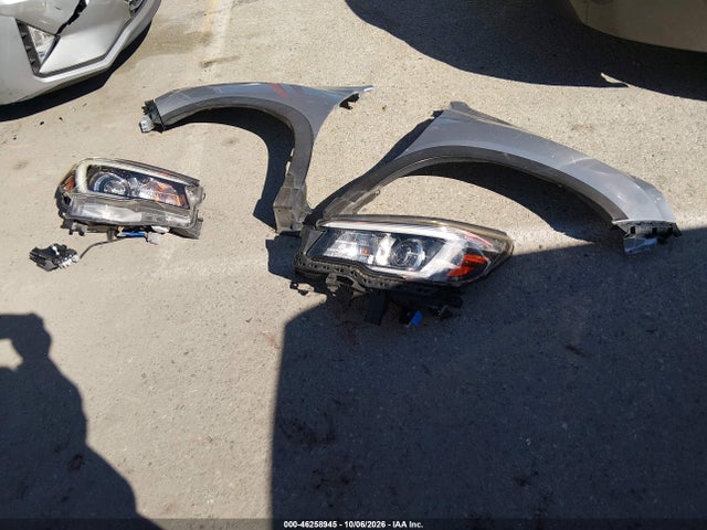 JF2SKAUC6KH422826 Subaru Forester Limited