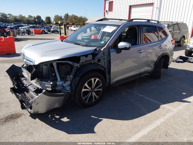 JF2SKAUC6KH422826 Subaru Forester Limited
