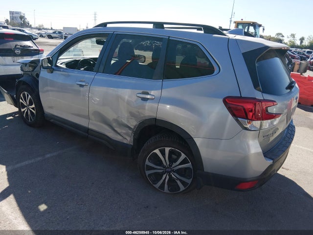 JF2SKAUC6KH422826 Subaru Forester Limited
