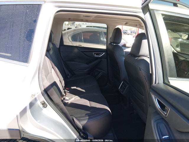 JF2SKAUC6KH422826 Subaru Forester Limited