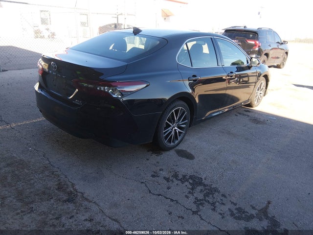 4T1F31AK6NU599960 Toyota Camry Xle Hybrid