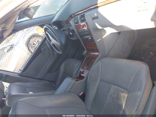 Aukcja sprzedaży 2000 Mercedes-benz E 320, vin: WDBJH65JXYA979533, numer aukcji: 46259088
