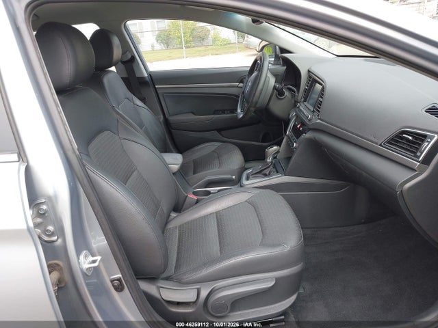 Продажа на аукционе авто 2017 Hyundai Elantra Limited, vin: 5NPD84LF8HH062052, номер лота: 46259112