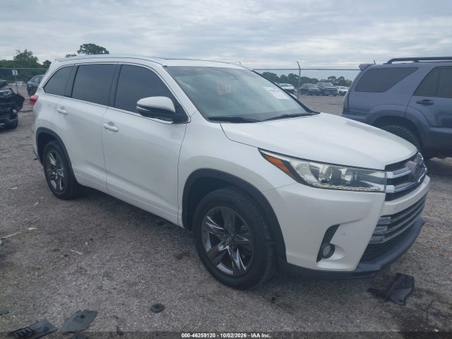 2018 Toyota Highlander Limited Platinum მანქანა იყიდება აუქციონზე, vin: 5TDYZRFH5JS243313, აუქციონის ნომერი: 46259120