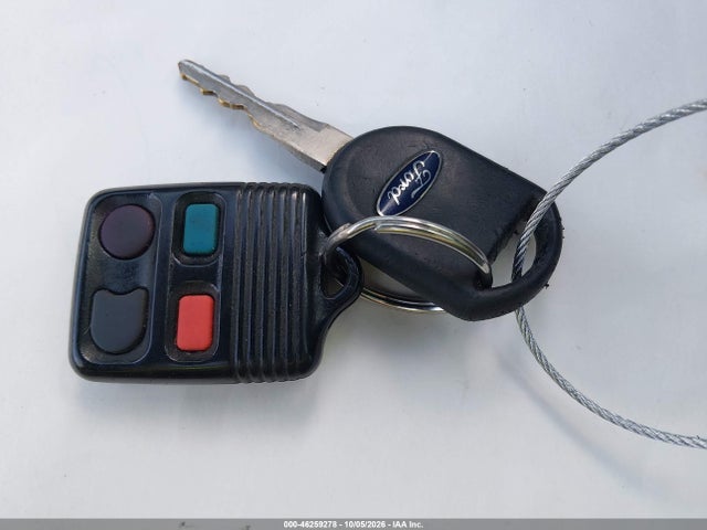 Продажа на аукционе авто 2001 Ford Taurus Ses, vin: 1FAFP55U61A125830, номер лота: 46259278