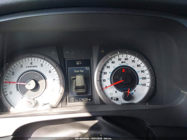 2017 Toyota Sienna Se 8 Passenger მანქანა იყიდება აუქციონზე, vin: 5TDXZ3DCXHS875427, აუქციონის ნომერი: 46259390