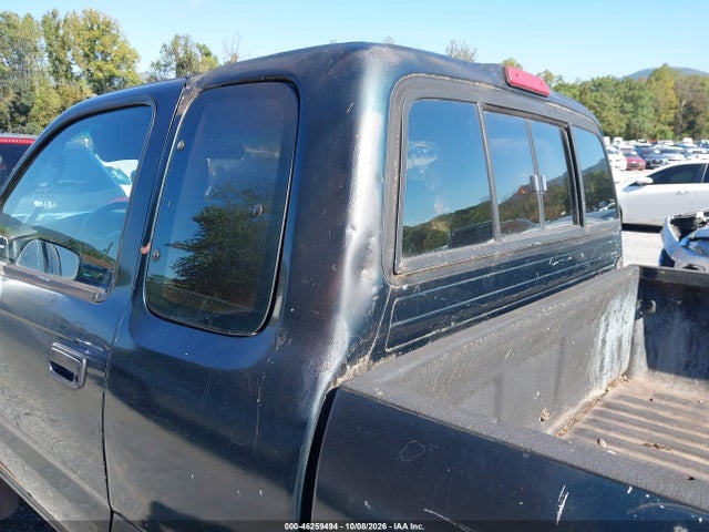 46259494 :رقم المزاد ، 4TAWM72N2WZ083981 vin ، 1998 Toyota Tacoma مزاد بيع