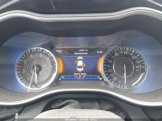 Chrysler 200 C 2015 1C3CCCEG4FN757432 Image 7