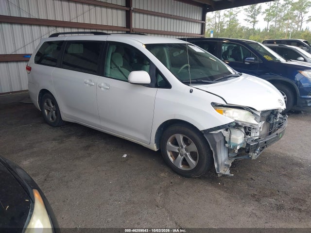 46259543 :رقم المزاد ، 5TDKK3DC5BS170816 vin ، 2011 Toyota Sienna Le V6 مزاد بيع