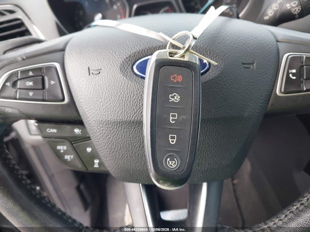 46259605 :رقم المزاد ، 1FMCU9J92KUB98607 vin ، 2019 Ford Escape Titanium مزاد بيع