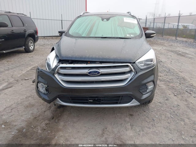 46259605 :رقم المزاد ، 1FMCU9J92KUB98607 vin ، 2019 Ford Escape Titanium مزاد بيع