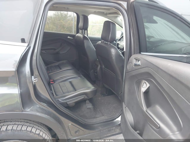 46259605 :رقم المزاد ، 1FMCU9J92KUB98607 vin ، 2019 Ford Escape Titanium مزاد بيع