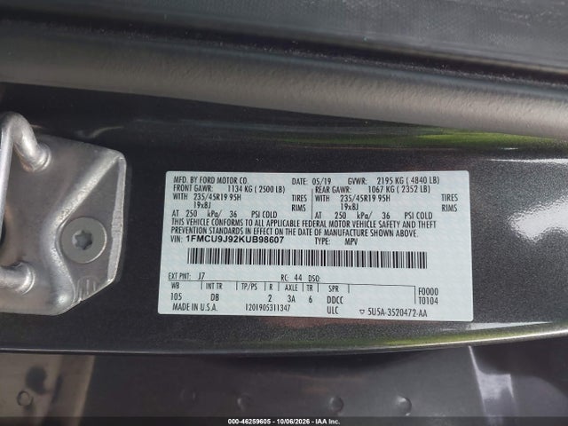 46259605 :رقم المزاد ، 1FMCU9J92KUB98607 vin ، 2019 Ford Escape Titanium مزاد بيع