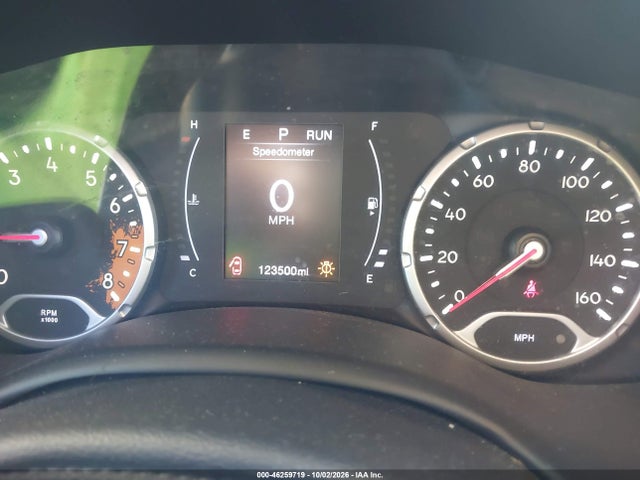 2017 Jeep Renegade Latitude მანქანა იყიდება აუქციონზე, vin: ZACCJBBB1HPG51793, აუქციონის ნომერი: 46259719