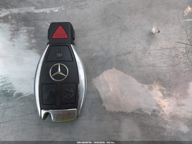 2015 Mercedes-benz C-class C 300 Luxury მანქანა იყიდება აუქციონზე, vin: 55SWF4KB8FU025378, აუქციონის ნომერი: 46259756