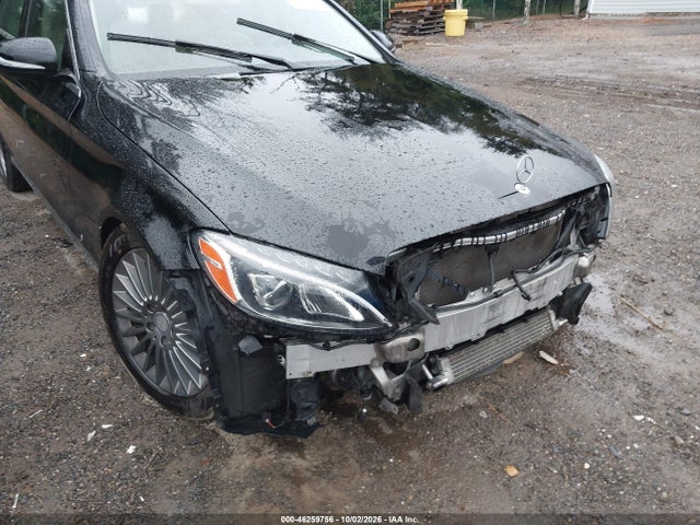 2015 Mercedes-benz C-class C 300 Luxury მანქანა იყიდება აუქციონზე, vin: 55SWF4KB8FU025378, აუქციონის ნომერი: 46259756