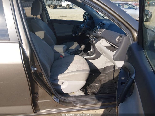 46259819 :رقم المزاد ، 2T3ZF4DV5BW095799 vin ، 2011 Toyota Rav4 مزاد بيع