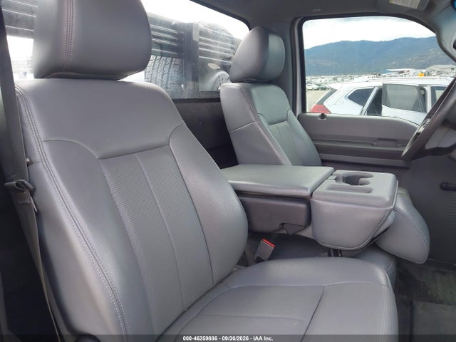 2015 Ford F-350 Chassis Xl მანქანა იყიდება აუქციონზე, vin: 1FDRF3H65FEA14788, აუქციონის ნომერი: 46259886